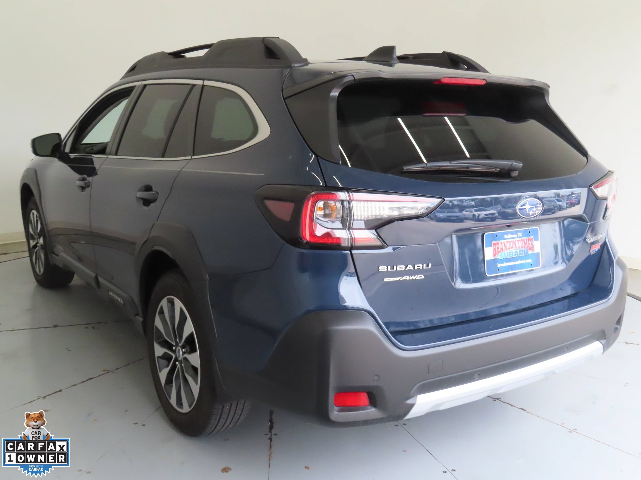 Used 2023 Subaru Outback Limited AWD/4WD image 6