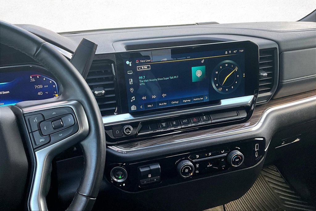 Used 2024 Chevrolet Silverado 3500 LT image 7