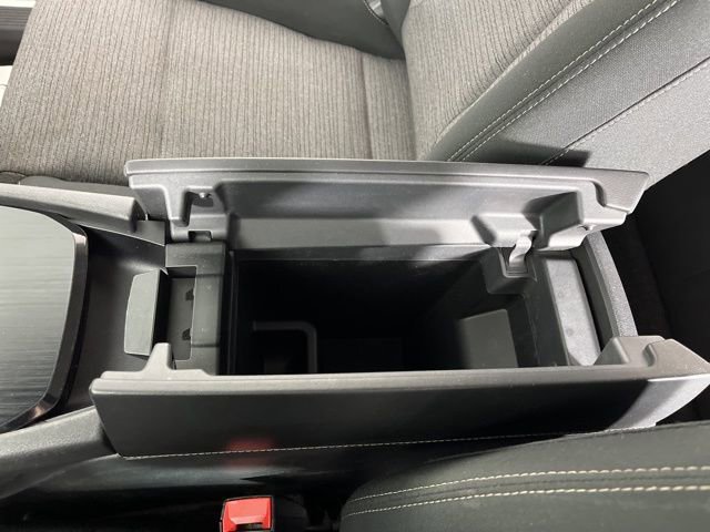 Used 2021 Nissan Rogue S image 30