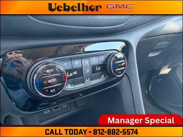Used 2022 Buick Encore GX Essence w/ Experience Buick Package AWD/4WD image 28