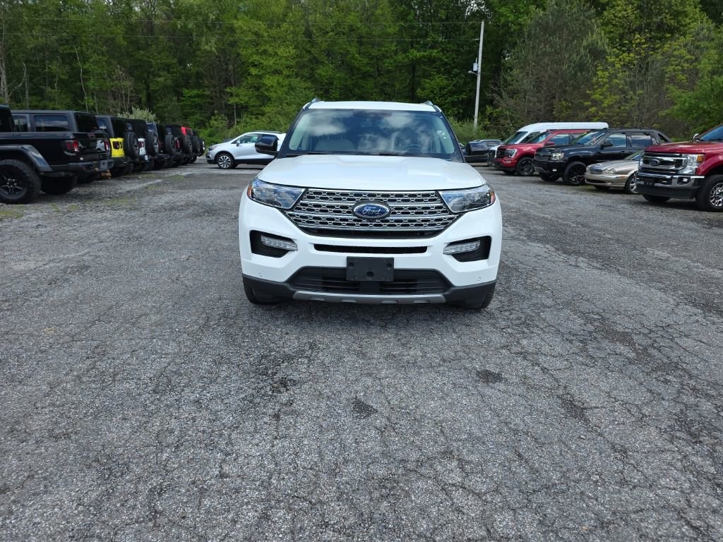 Used 2021 Ford Explorer Limited w/ Equipment Group 301A AWD/4WD image 2