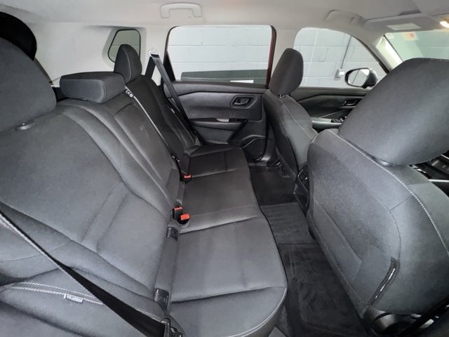 Used 2025 Nissan Rogue S AWD/4WD image 11