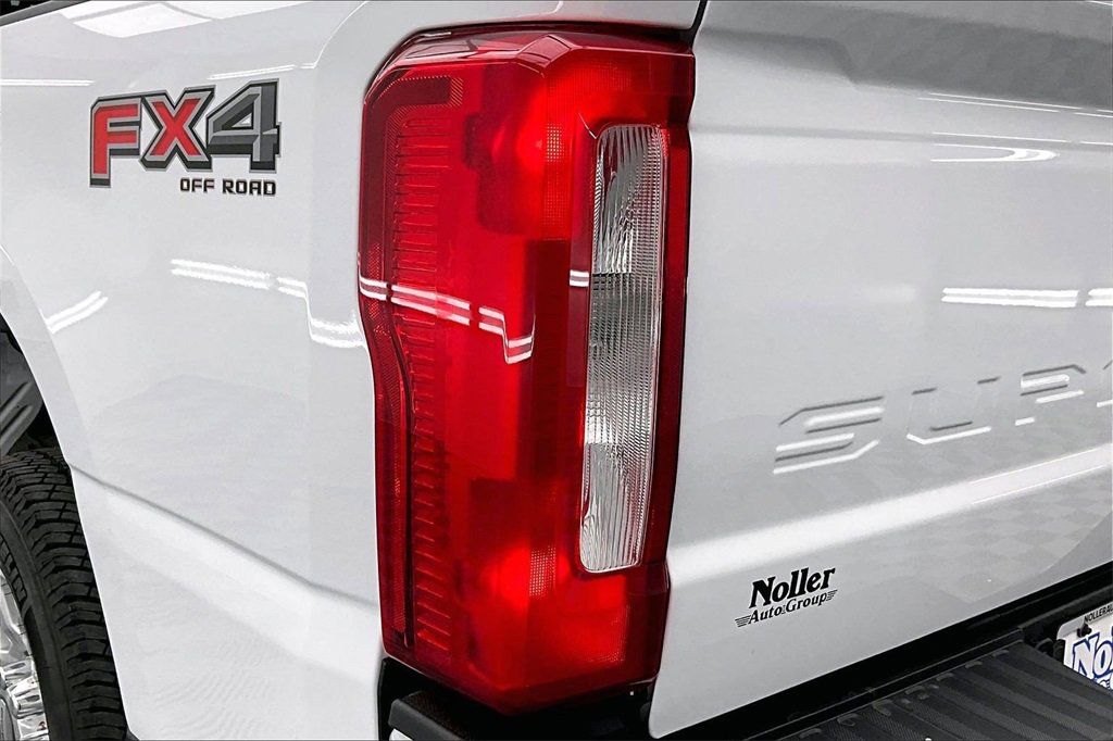 Used 2024 Ford F250 XLT w/ FX4 Off-Road Package image 31