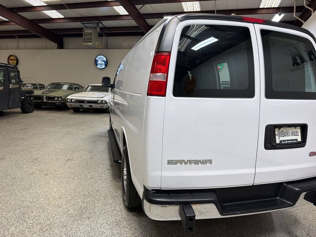 Used 2020 GMC Savana 2500 w/ Driver Convenience Package RWD image 15