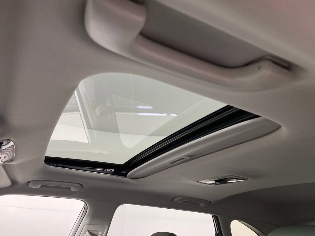 Used 2024 Kia Seltos SX w/ SX Sunroof Package image 10