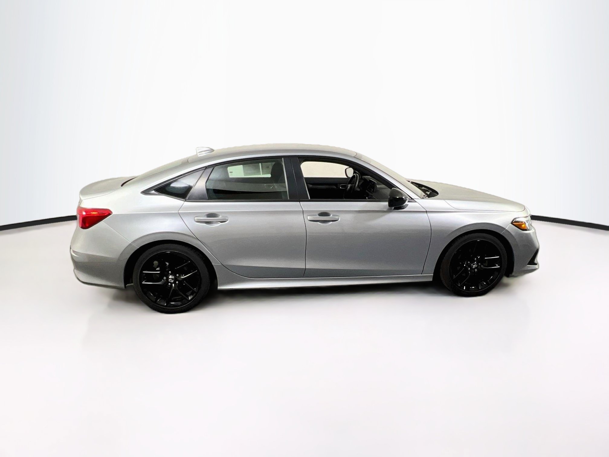 Used 2023 Honda Civic Sport image 4