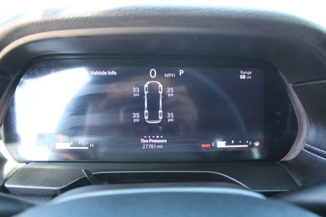 Used 2023 Jeep Grand Cherokee L Laredo AWD/4WD image 23