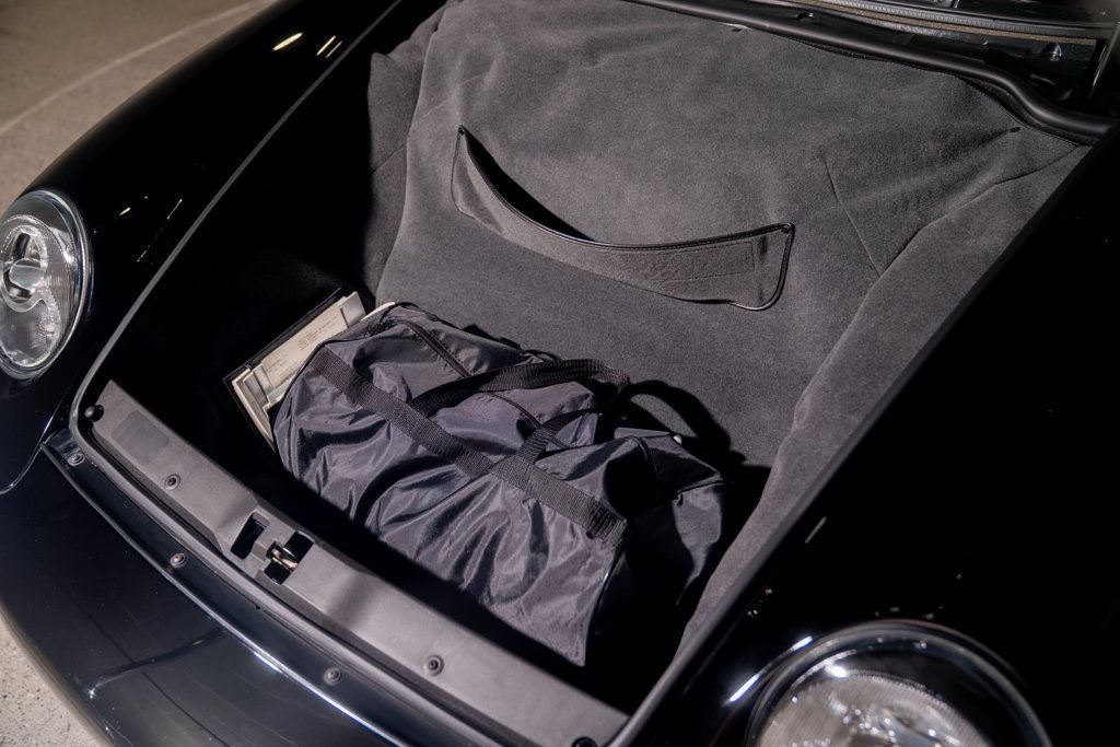 Used 1997 Porsche 911 Carrera S RWD image 32