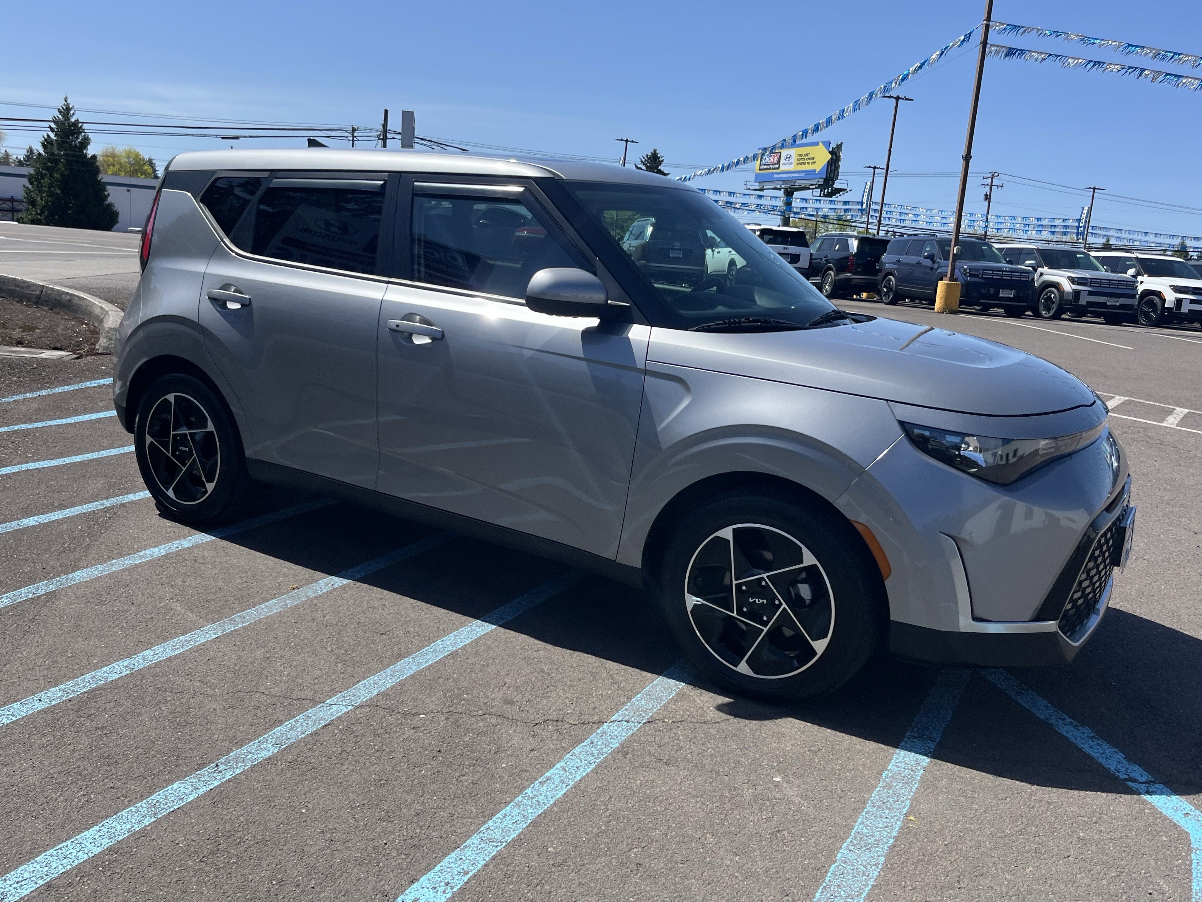 Used 2023 Kia Soul EX FWD image 7