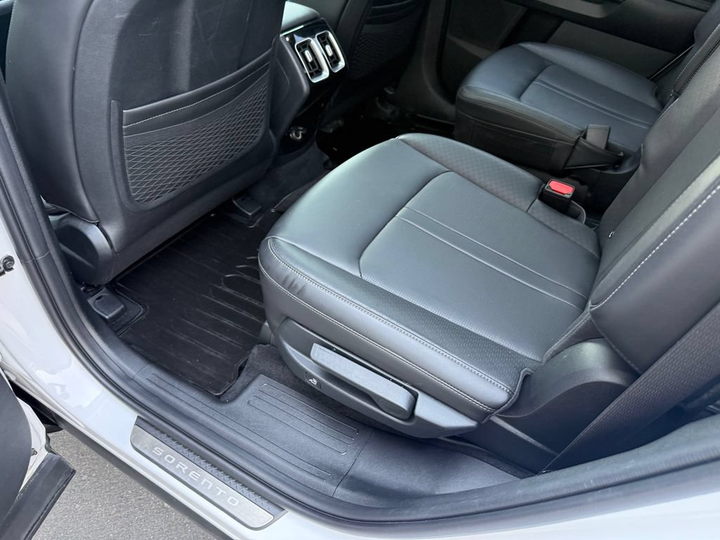 Used 2024 Kia Sorento X-Line EX AWD/4WD image 34