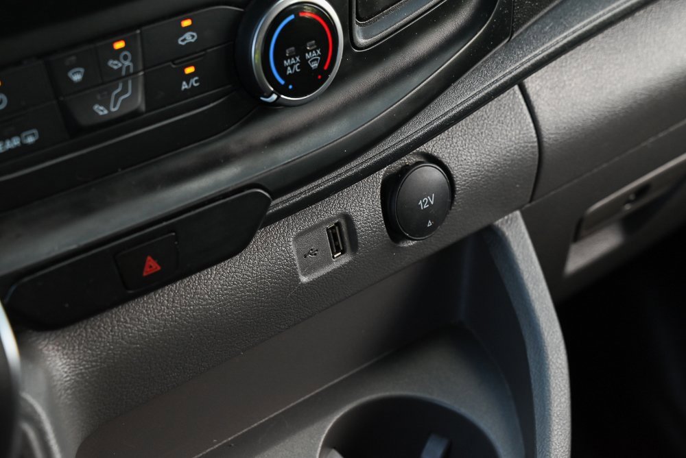 Used 2024 Ford Transit 250 Low Roof w/ Exterior Upgrade Package image 26