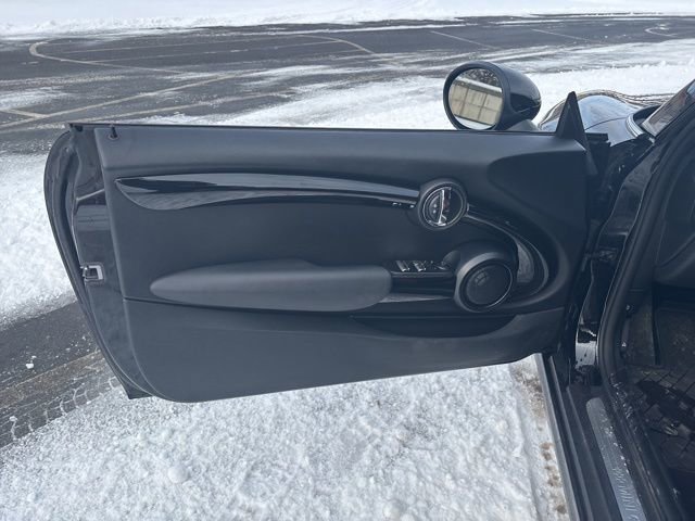 Used 2017 MINI Cooper S image 16