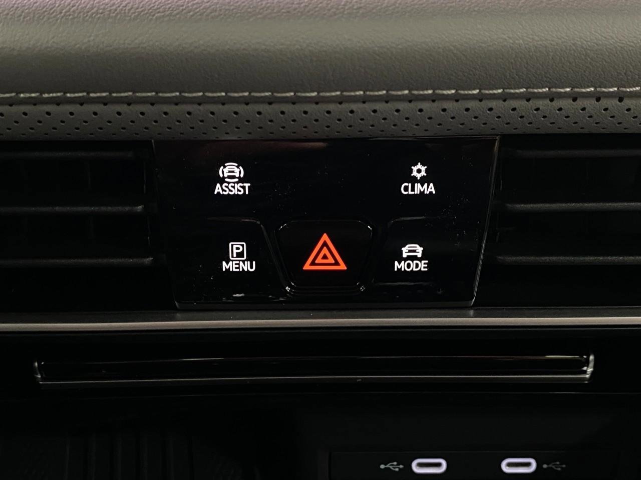 New 2026 Volkswagen Atlas Cross Sport SEL image 26