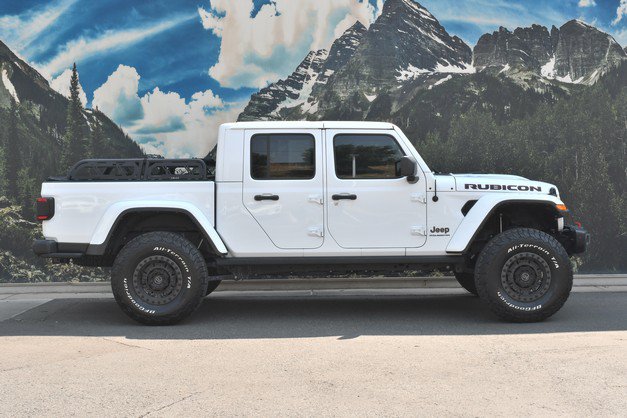 Used 2023 Jeep Gladiator Rubicon w/ LED Lighting Group AWD/4WD image 2