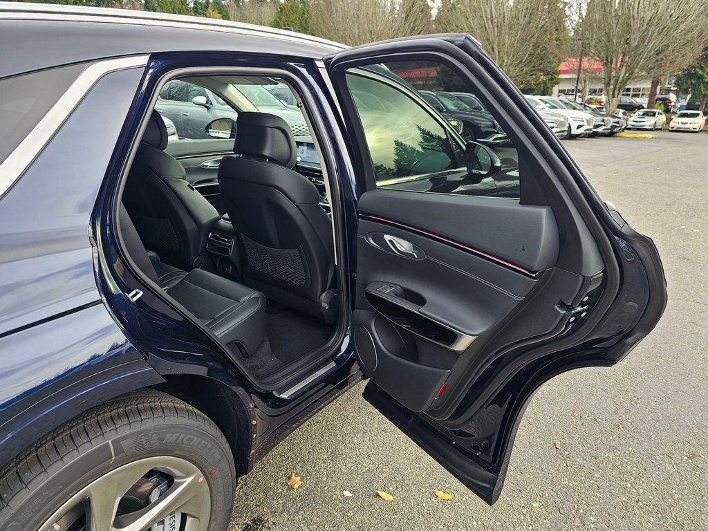 New 2026 Genesis GV70 2.5T image 24