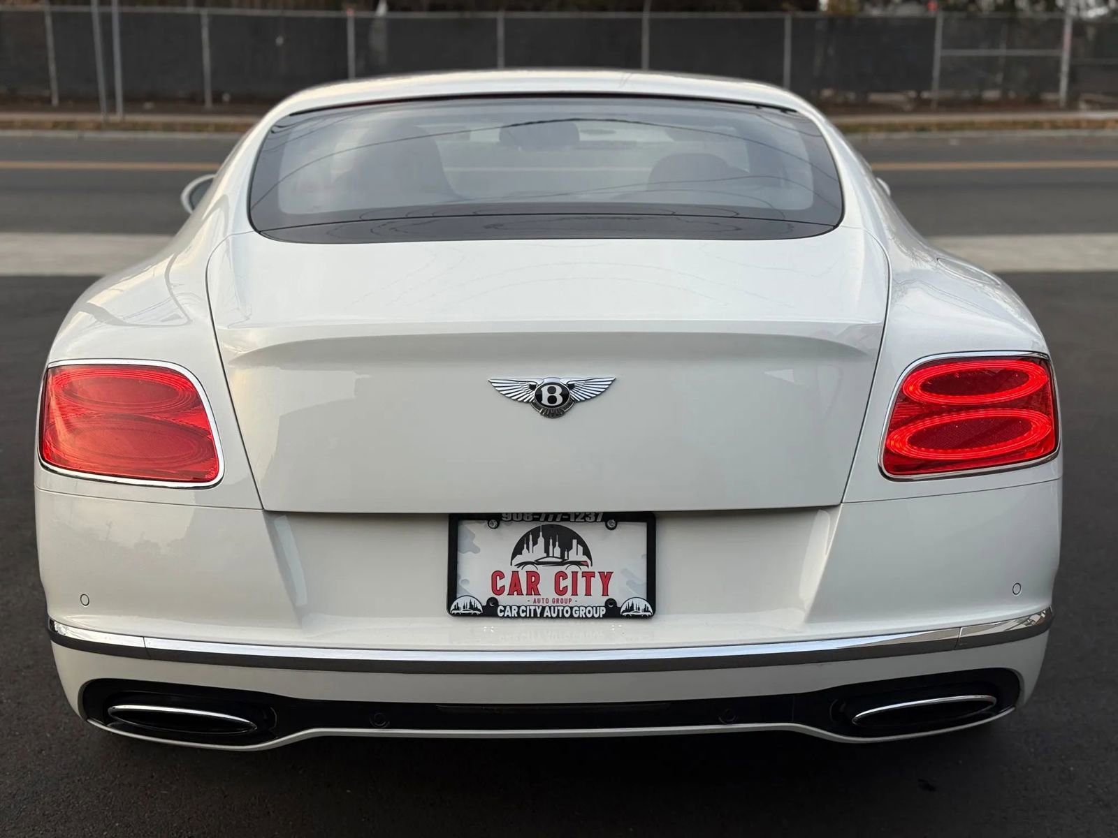 Used 2017 Bentley Continental GT image 6