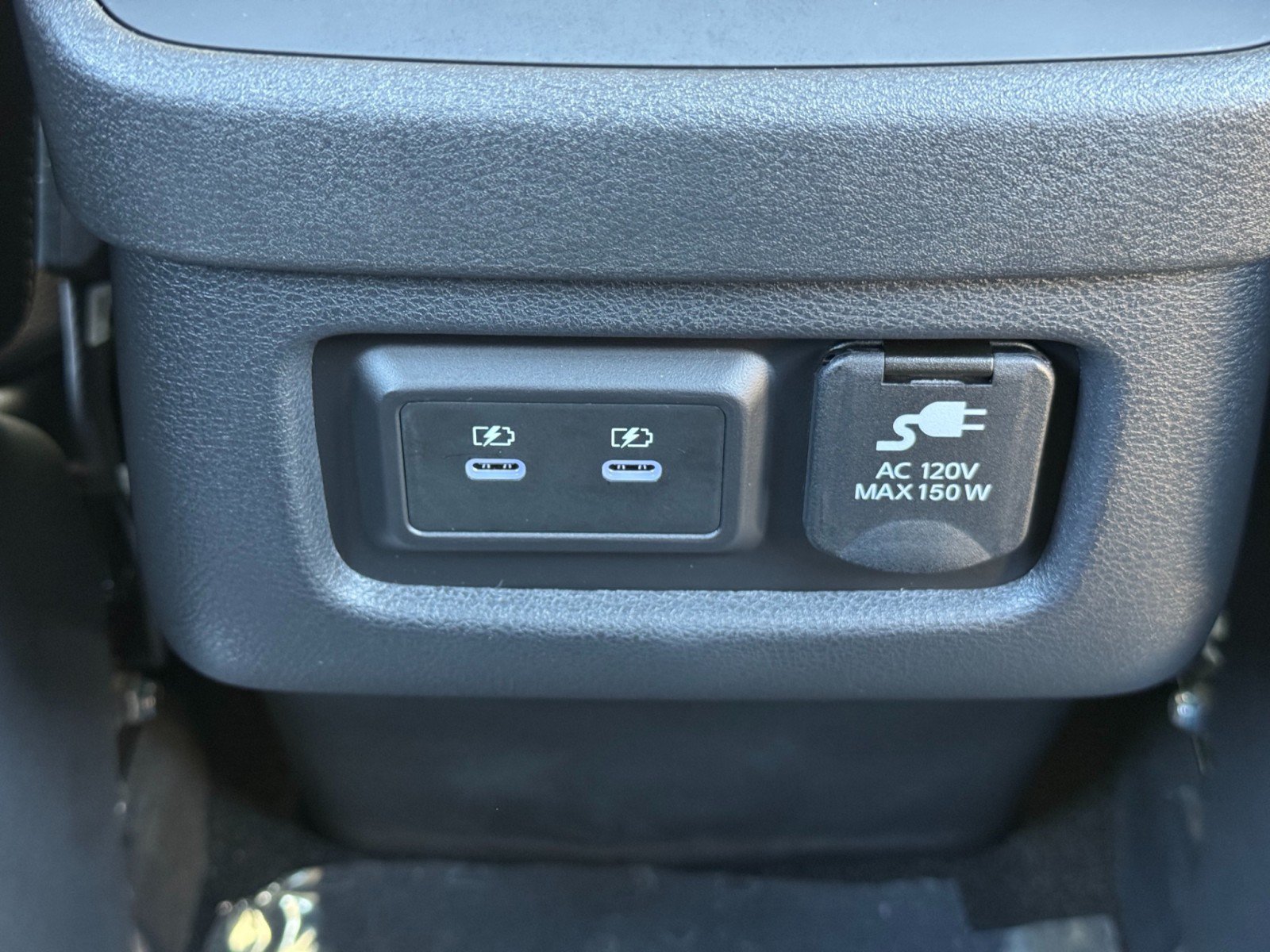 Used 2026 Nissan Pathfinder Platinum FWD image 37