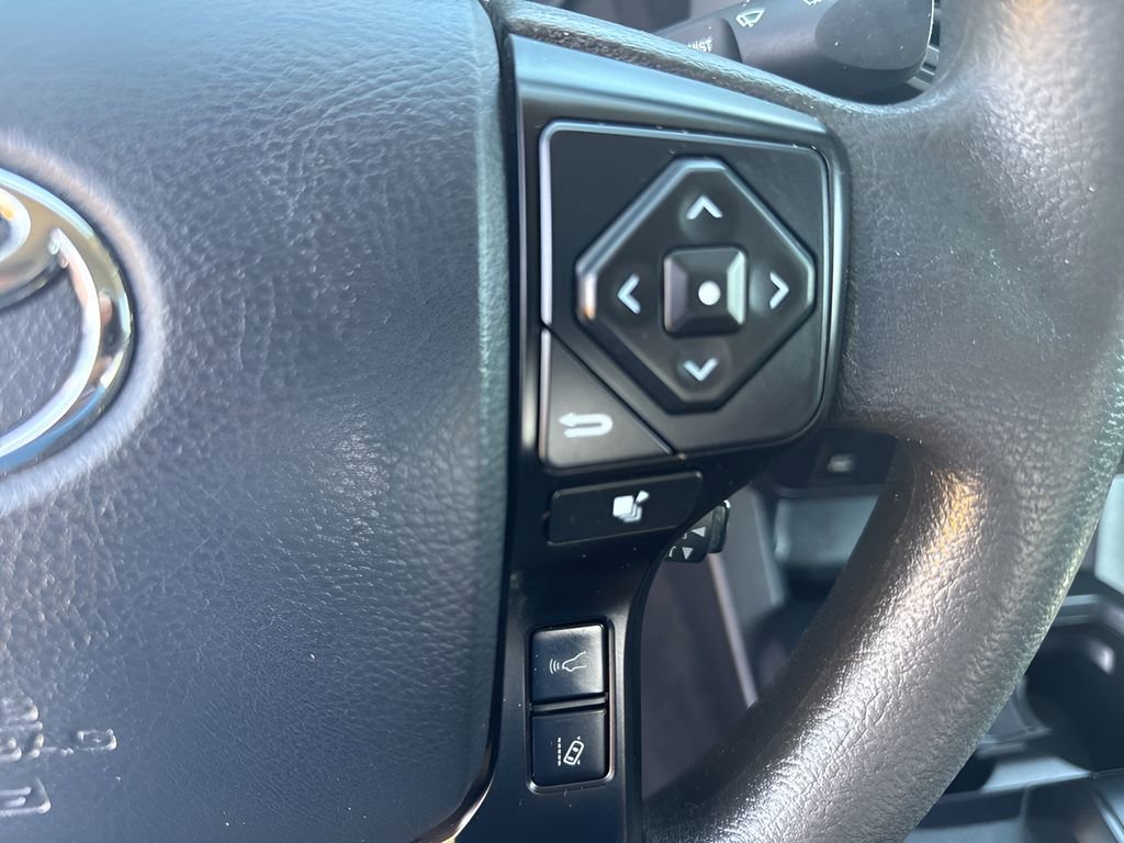 Used 2019 Toyota Tacoma SR AWD/4WD image 14