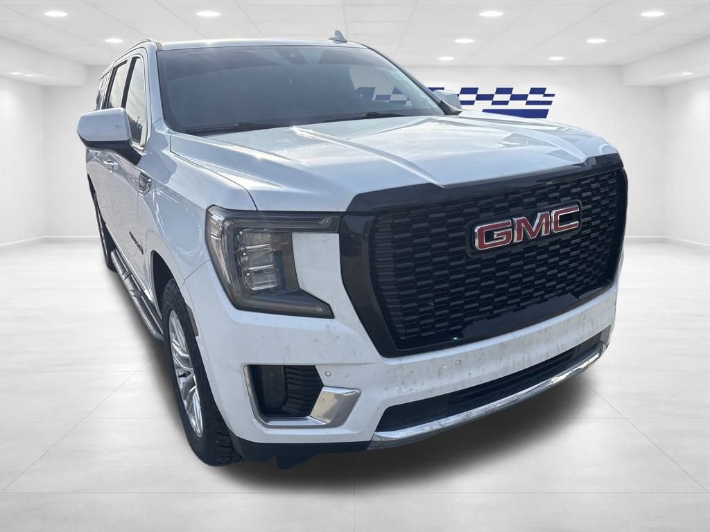 Used 2021 GMC Yukon XL SLT image 3