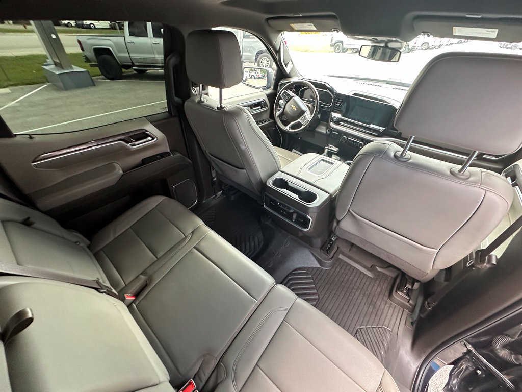 Used 2022 Chevrolet Silverado 1500 LTZ AWD/4WD image 22