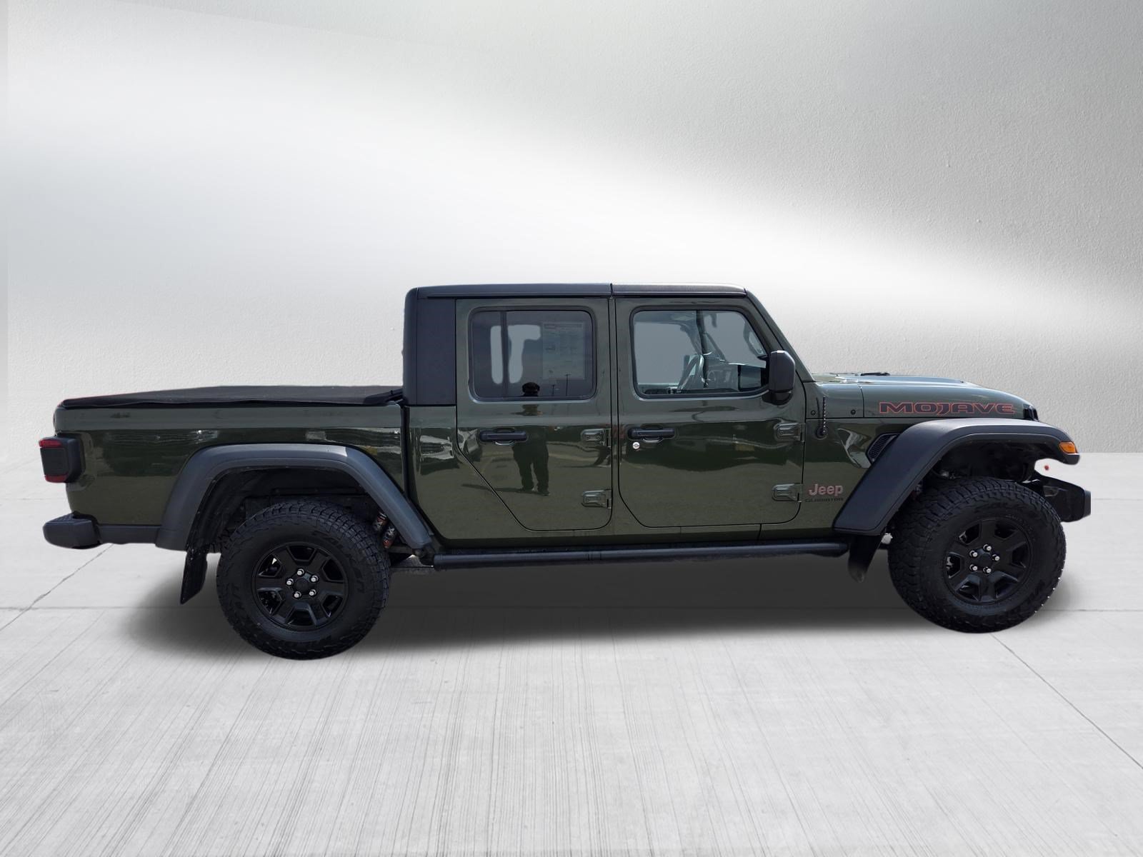 Used 2021 Jeep Gladiator Mojave AWD/4WD image 8