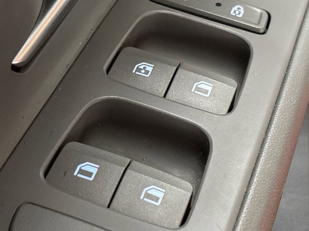 Used 2021 Hyundai Elantra SEL image 31