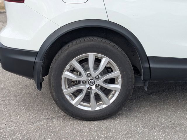 Used 2021 Nissan Rogue Sport S image 11