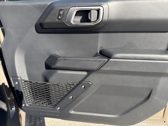 New 2025 Ford Bronco Outer Banks w/ Black Appearance Package image 36