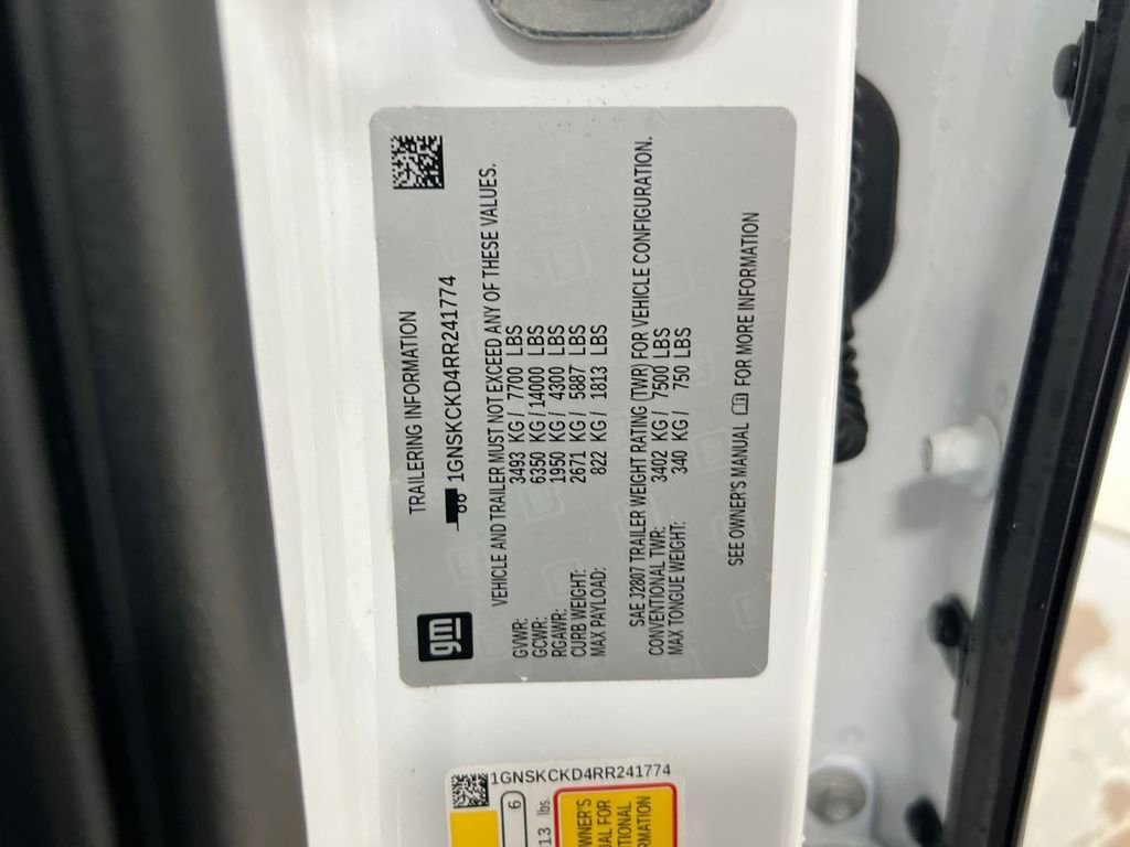 Used 2024 Chevrolet Suburban LT image 29