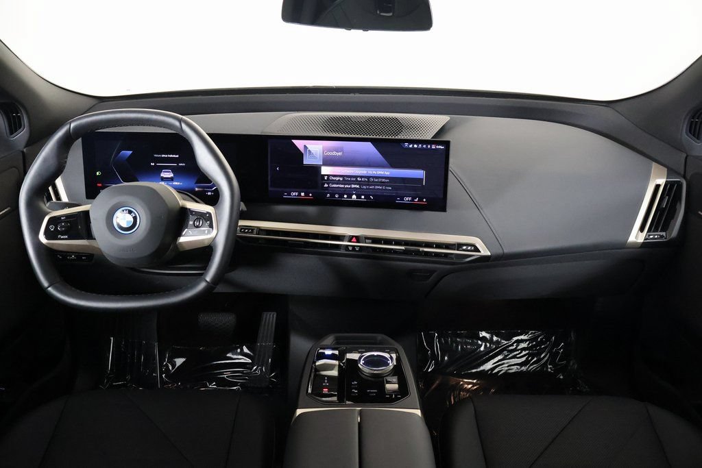 Certified 2025 BMW iX xDrive50 w/ Convenience Package AWD/4WD image 8