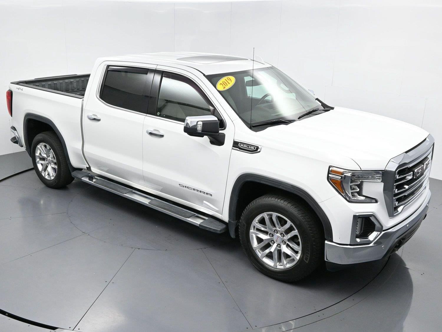 Used 2019 GMC Sierra 1500 SLT w/ SLT Premium Plus Package AWD/4WD image 42