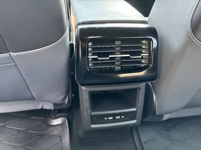 Used 2023 Volkswagen ID.4 Pro AWD/4WD image 15