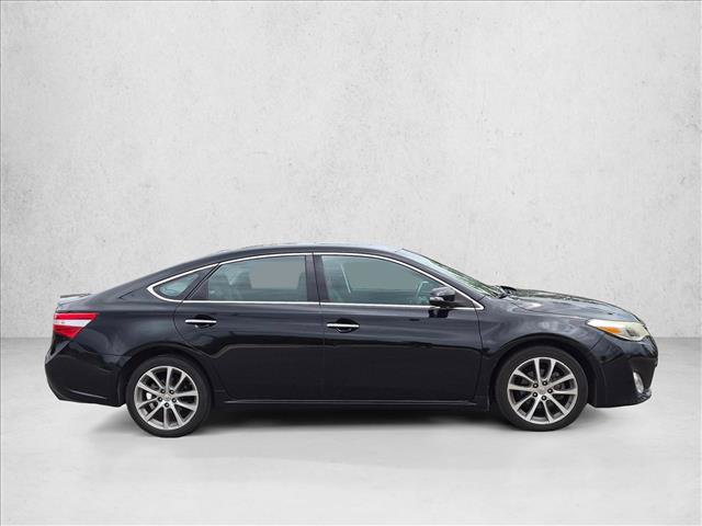 Used 2015 Toyota Avalon XLE Touring FWD image 4