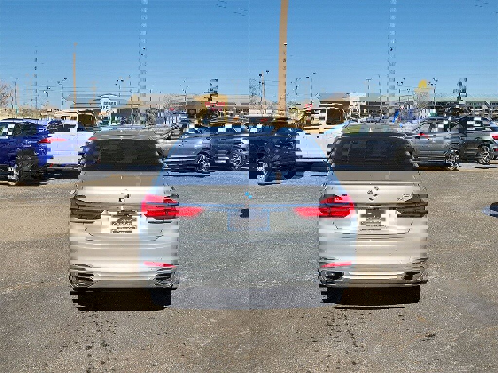 Used 2019 BMW 740i xDrive w/ Executive Package image 6