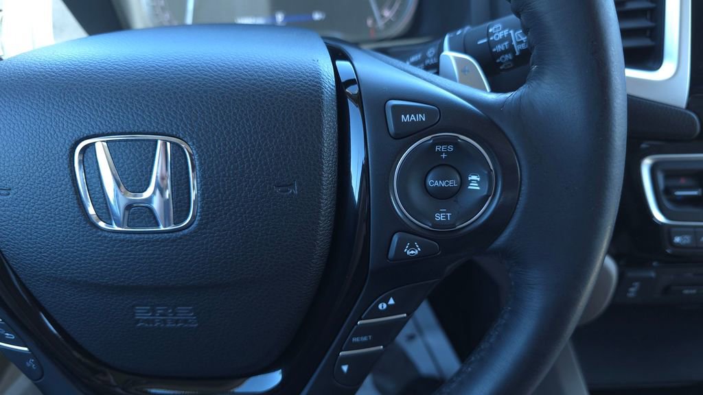 Used 2016 Honda Pilot Touring image 31