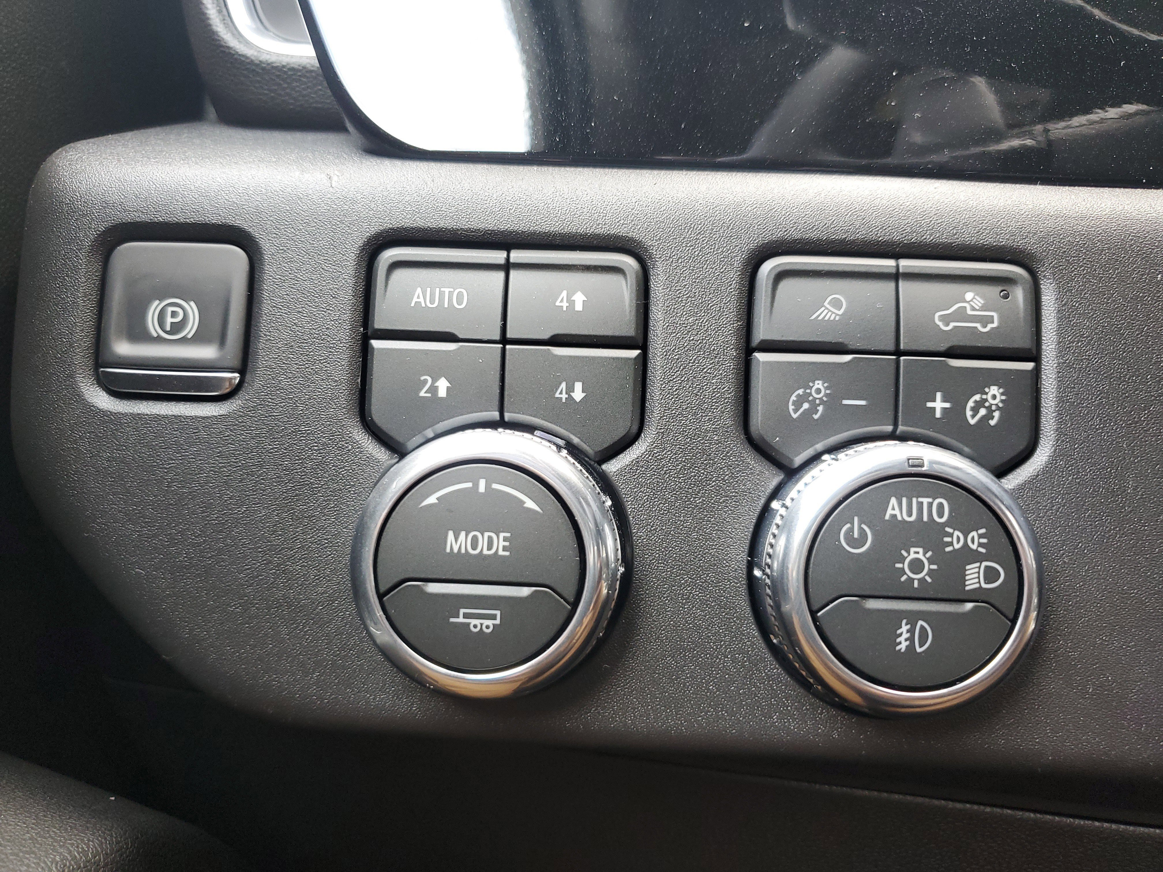 New 2026 GMC Sierra 1500 SLT image 30