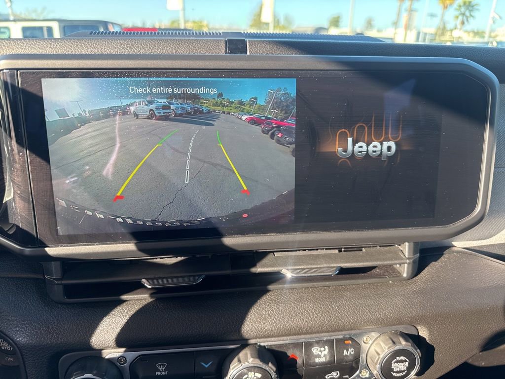 Certified 2025 Jeep Wrangler Willys 4xe image 21