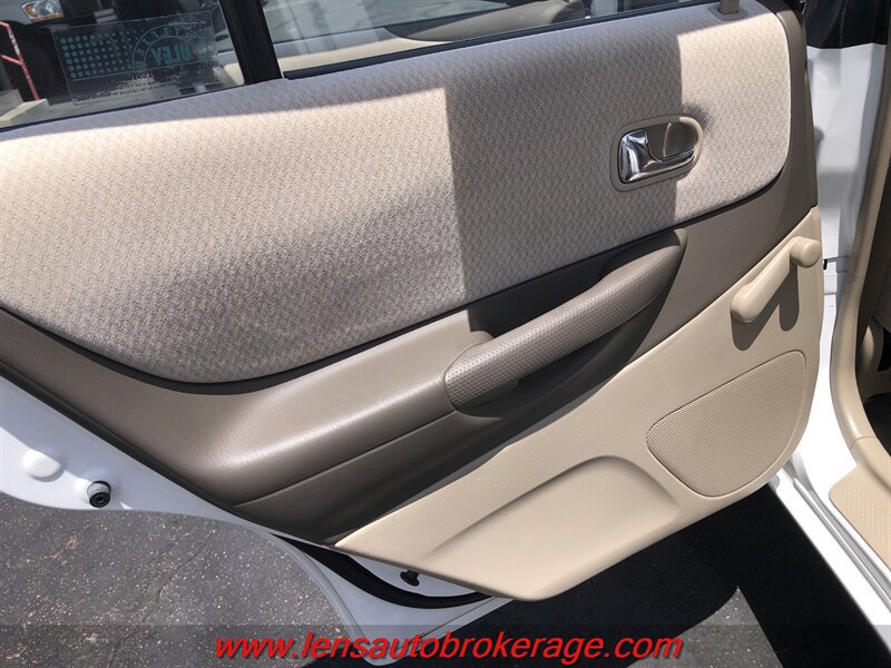 Used 2001 MAZDA Protege FWD image 17