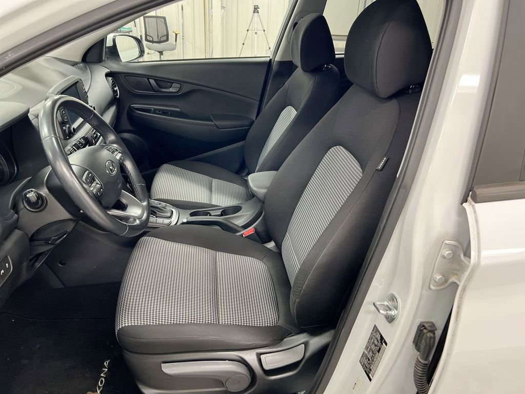 Used 2021 Hyundai Kona SEL FWD image 18