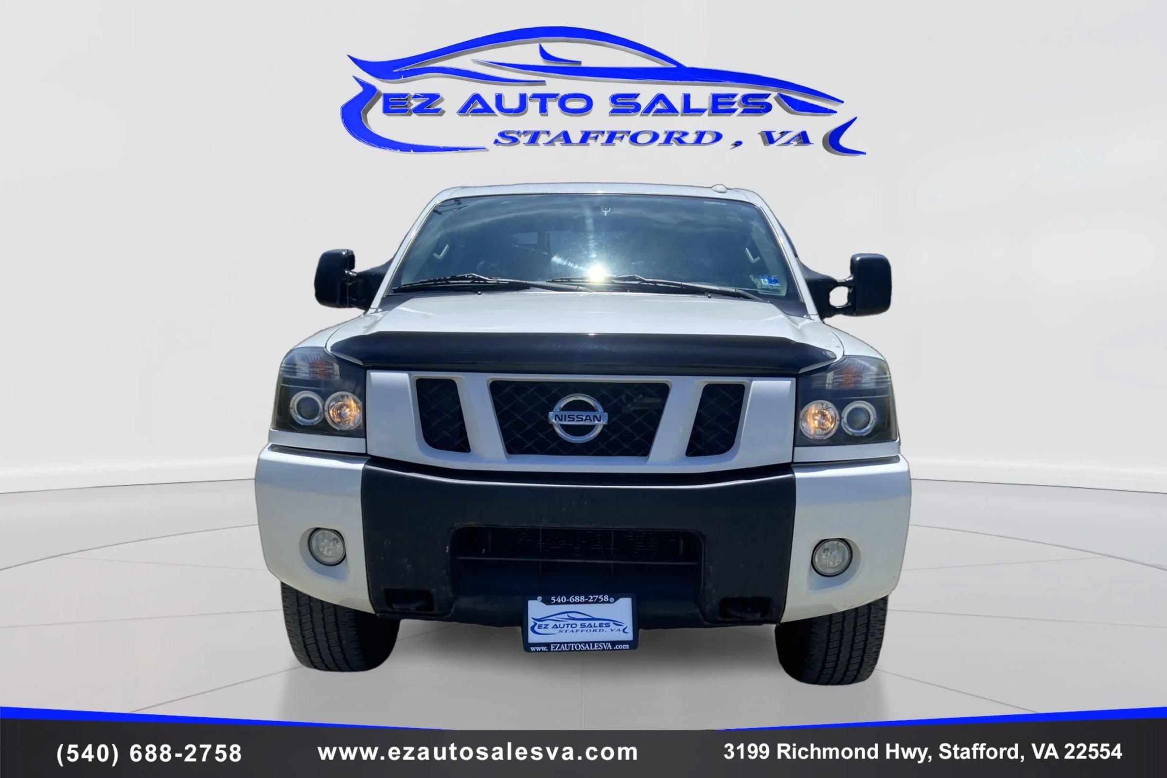 Used 2012 Nissan Titan PRO-4X AWD/4WD image 2