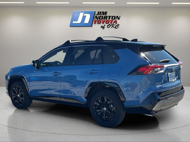 Used 2025 Toyota RAV4 XSE AWD/4WD image 7