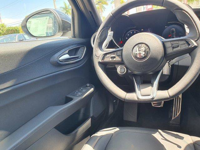 New 2024 Alfa Romeo Giulia Sprint RWD image 9