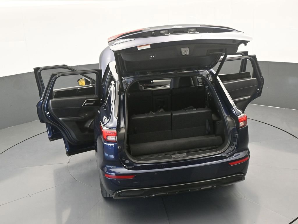 Used 2023 Mitsubishi Outlander SE image 75