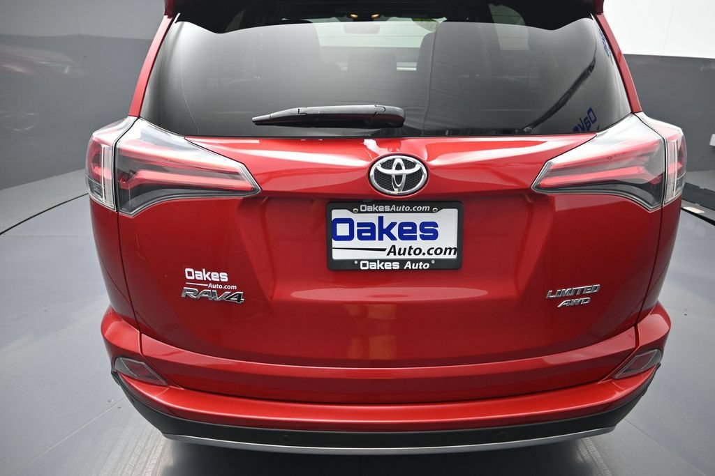 Used 2017 Toyota RAV4 Limited w/ Advanced Technology Package AWD/4WD image 31