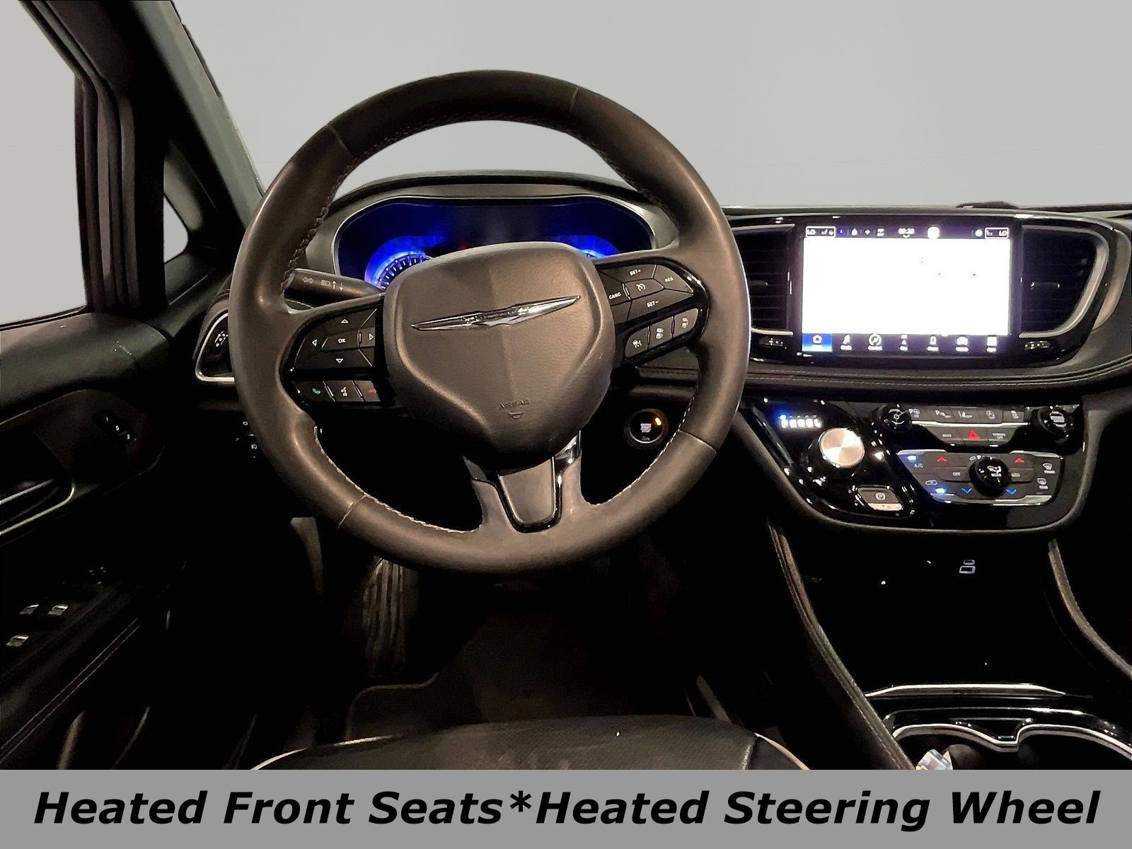 Used 2022 Chrysler Pacifica Limited w/ Uconnect Theater Family Group AWD/4WD image 8