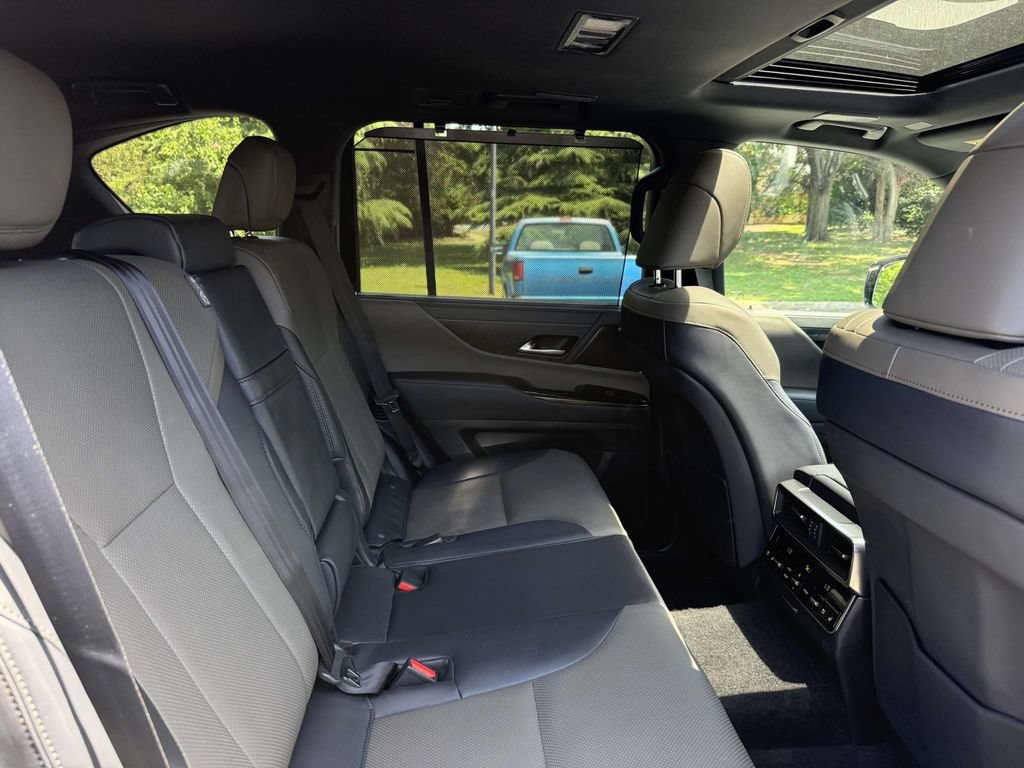 Used 2025 Lexus LX 700h Overtrail w/ Accessory Package (Z1) AWD/4WD image 16