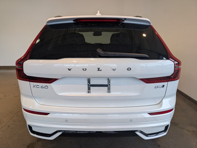 Used 2026 Volvo XC90 B6 Plus w/ Protection Package Premier AWD/4WD image 4