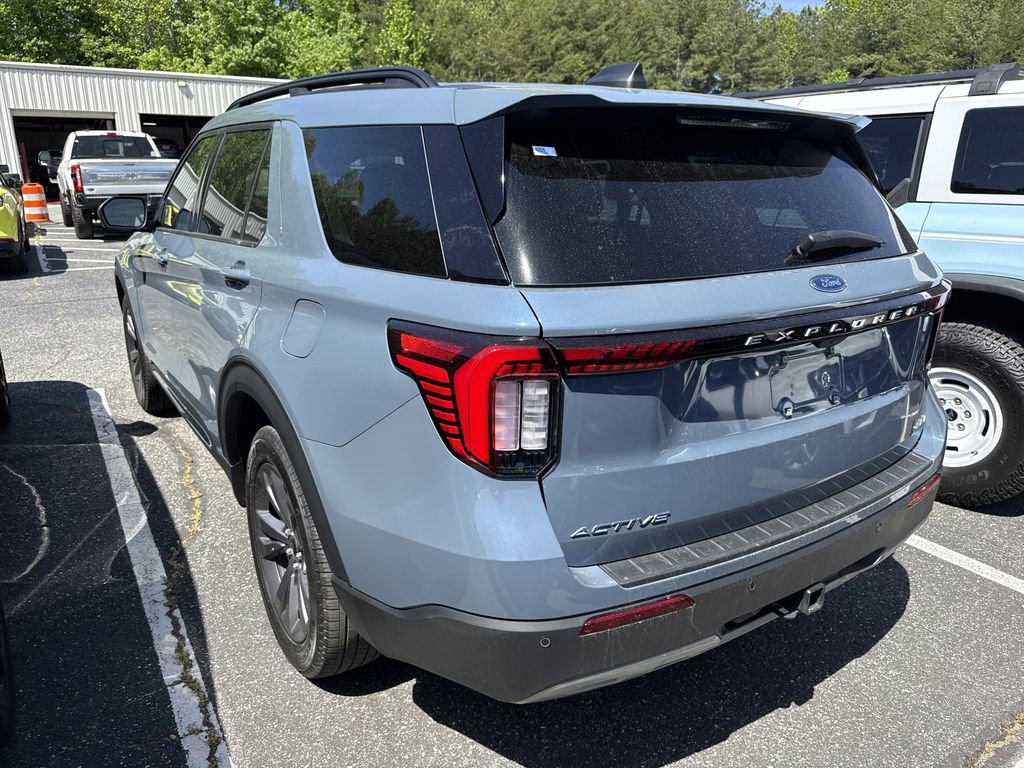 Used 2025 Ford Explorer Active w/ Active Comfort Package AWD/4WD image 14