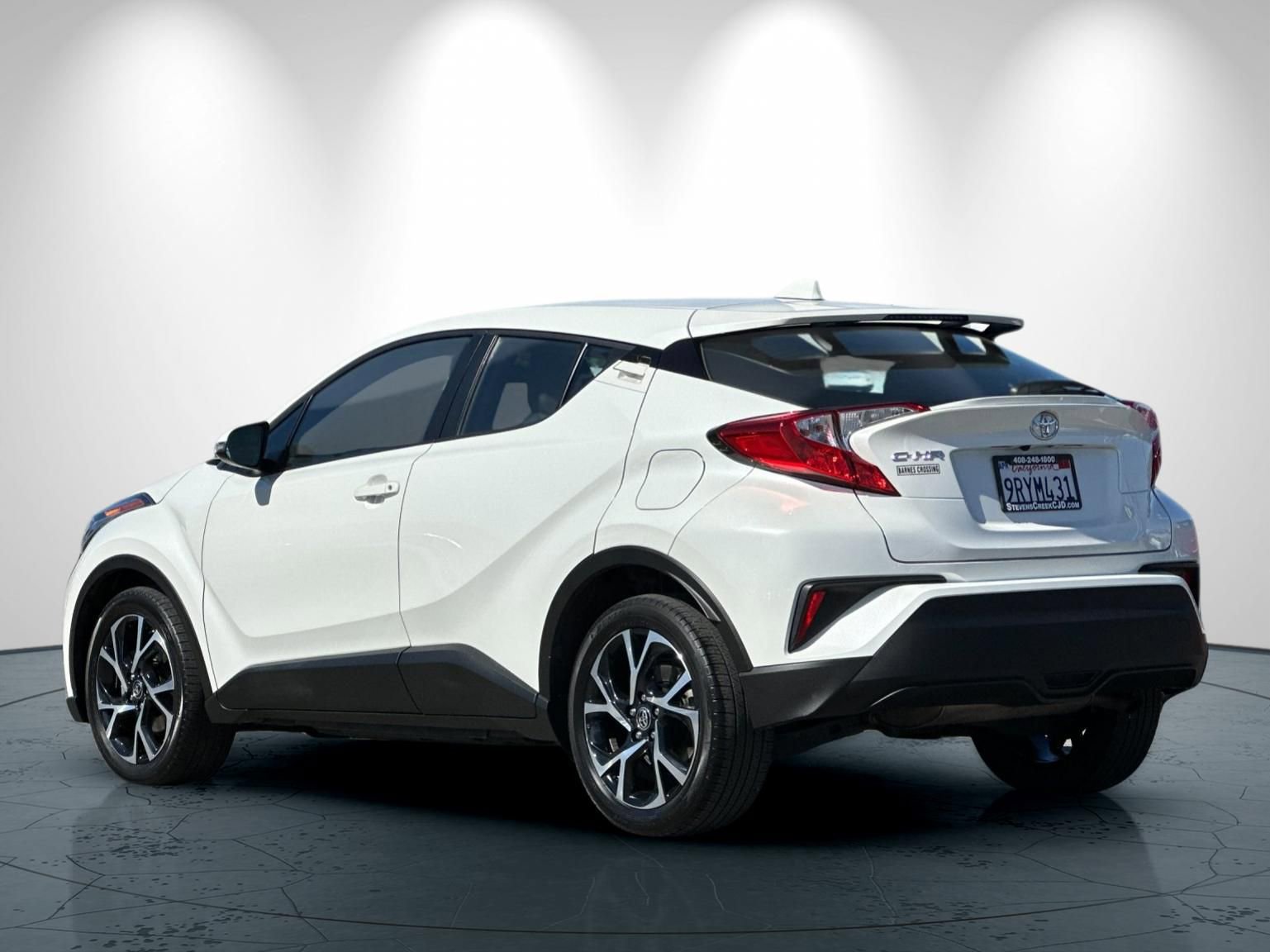 Used 2021 Toyota C-HR XLE image 6