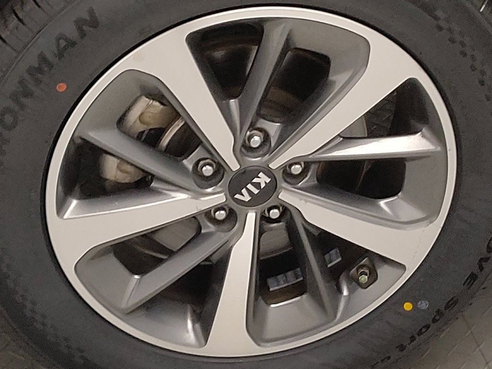 Used 2019 Kia Sorento EX FWD image 31